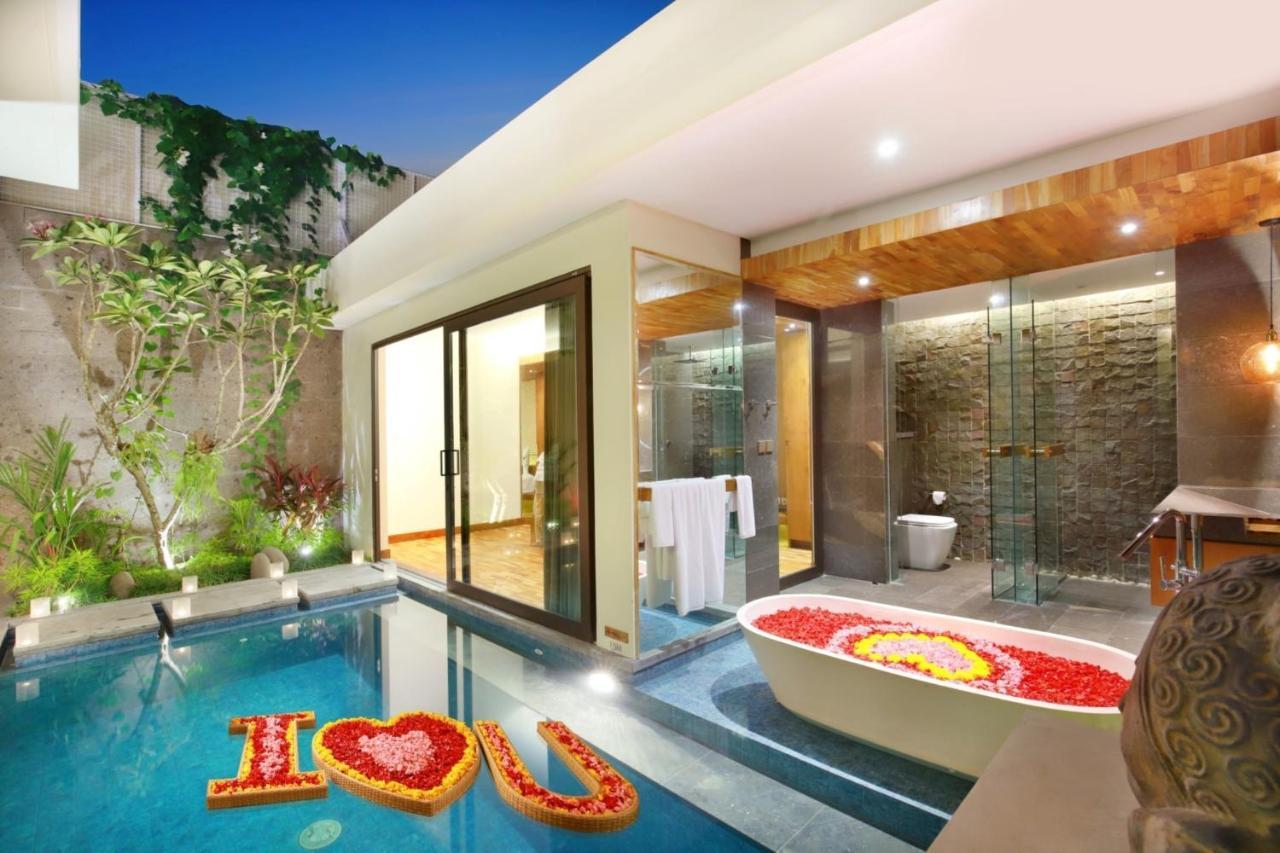 Ayona Villa Seminyak By Ini Vie Hospitality מראה חיצוני תמונה